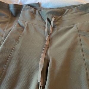 Flare leggings with pockets